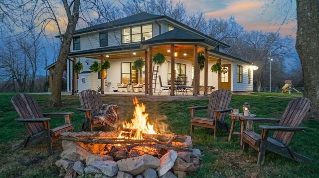 2800 S OLIVET RD, Columbia, MO 65201