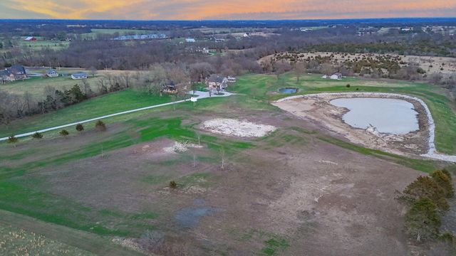 2800 S OLIVET RD, Columbia, MO 65201