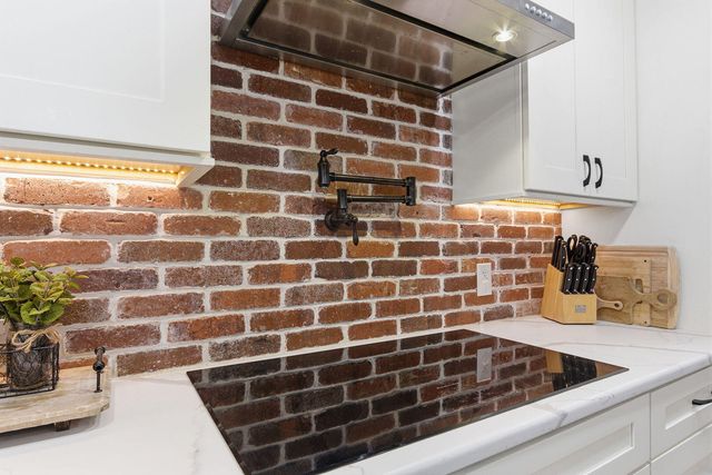 2800 S OLIVET RD, Columbia, MO 65201