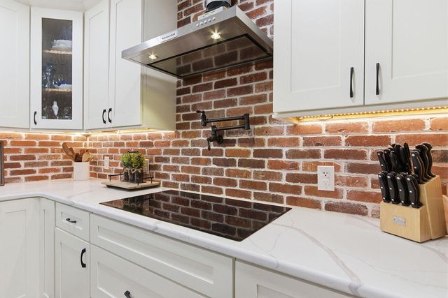 2800 S OLIVET RD, Columbia, MO 65201