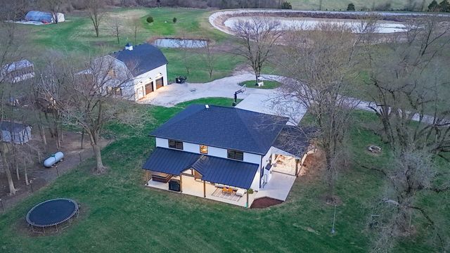 2800 S OLIVET RD, Columbia, MO 65201