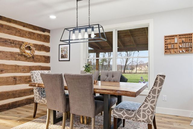 2800 S OLIVET RD, Columbia, MO 65201