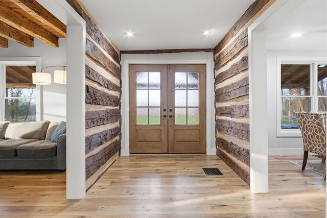 2800 S OLIVET RD, Columbia, MO 65201