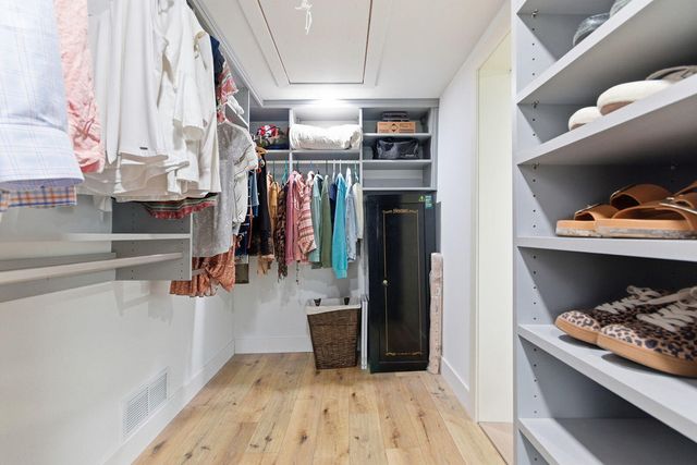 2800 S OLIVET RD, Columbia, MO 65201