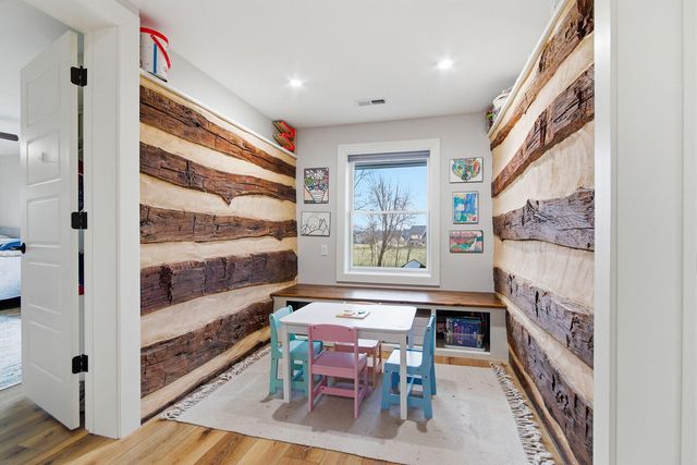 2800 S OLIVET RD, Columbia, MO 65201