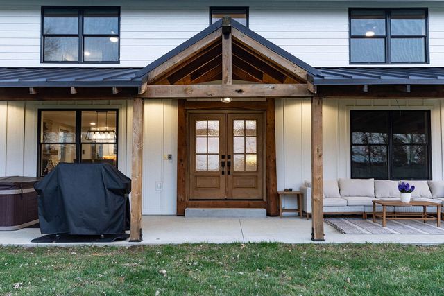 2800 S OLIVET RD, Columbia, MO 65201