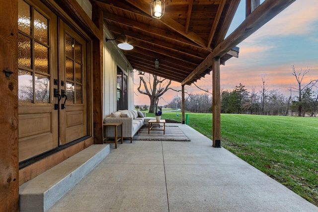 2800 S OLIVET RD, Columbia, MO 65201