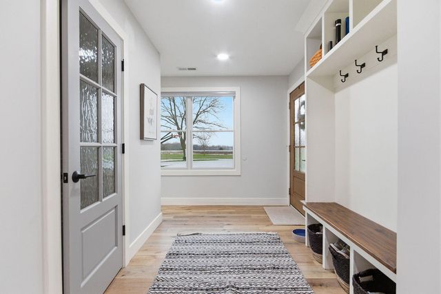 2800 S OLIVET RD, Columbia, MO 65201