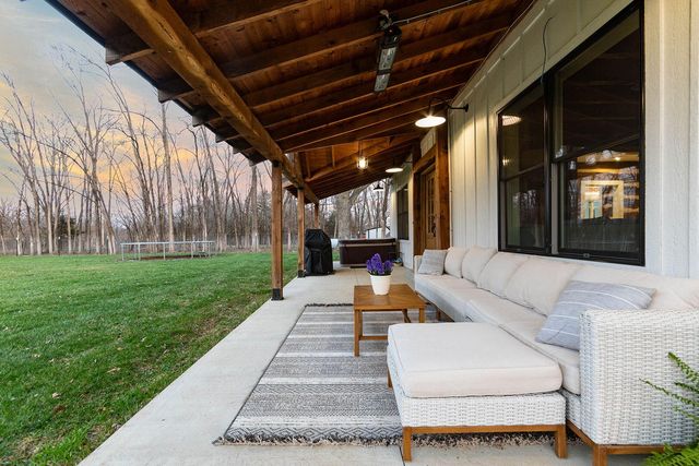 2800 S OLIVET RD, Columbia, MO 65201