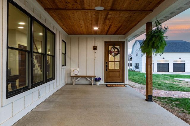 2800 S OLIVET RD, Columbia, MO 65201