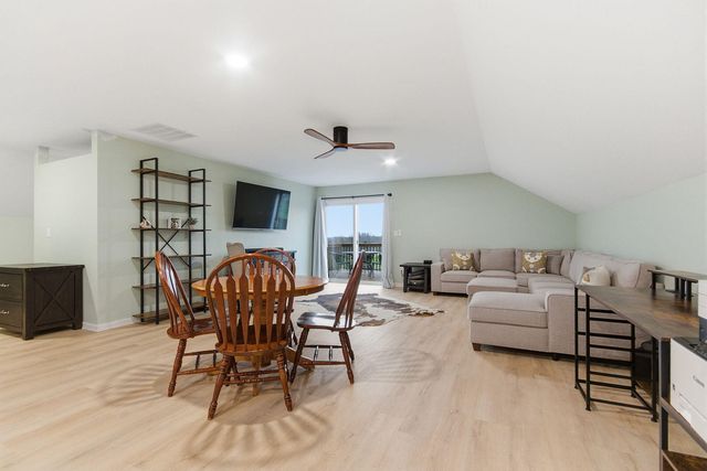 2800 S OLIVET RD, Columbia, MO 65201