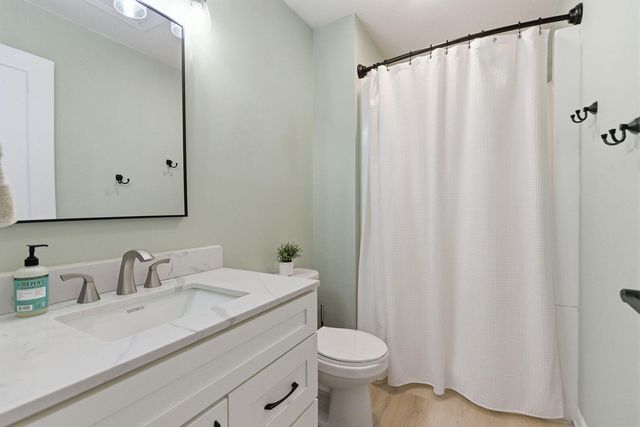 2800 S OLIVET RD, Columbia, MO 65201