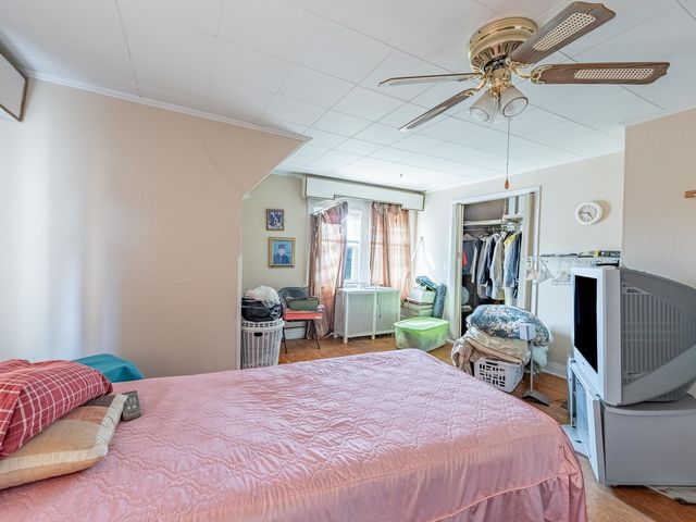 1824 S Austin Boulevard, Cicero, IL 60804