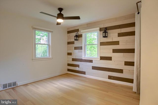 2400 LINGLESTOWN RD, Harrisburg, PA 17110