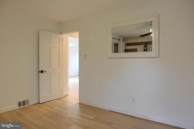 2400 LINGLESTOWN RD, Harrisburg, PA 17110