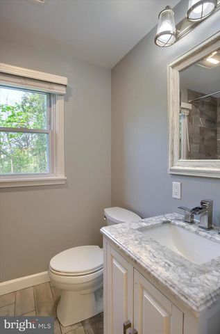 2400 LINGLESTOWN RD, Harrisburg, PA 17110