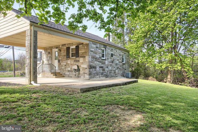 2400 LINGLESTOWN RD, Harrisburg, PA 17110