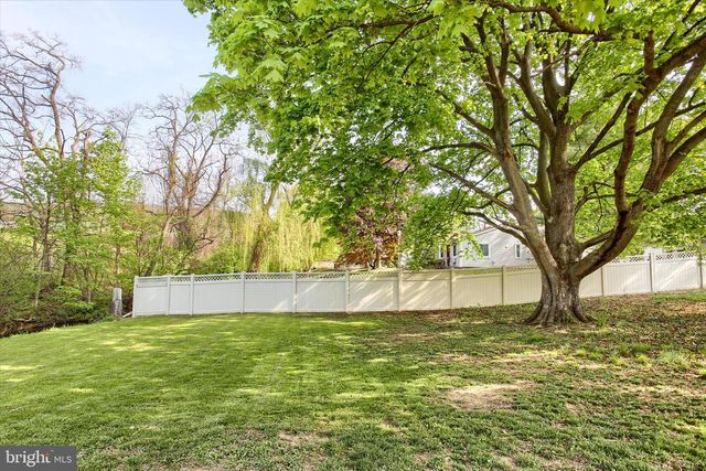 2400 LINGLESTOWN RD, Harrisburg, PA 17110