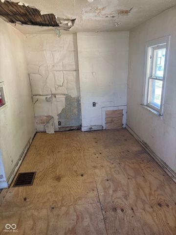 1634 W 14th Street, Anderson, IN 46016