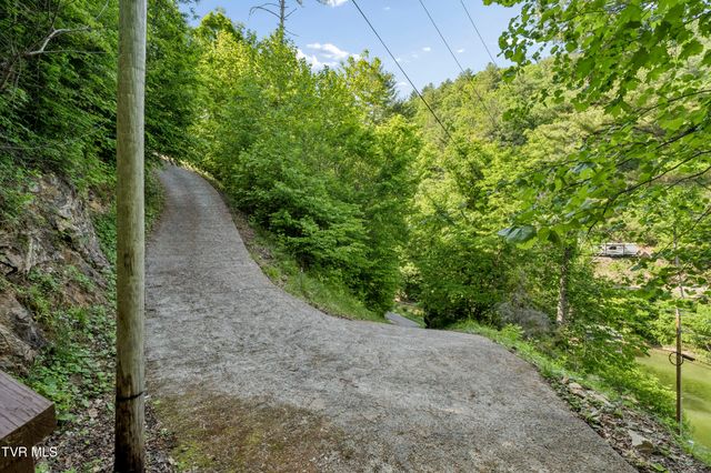 162 Cable Hollow Road, Butler, TN 37640