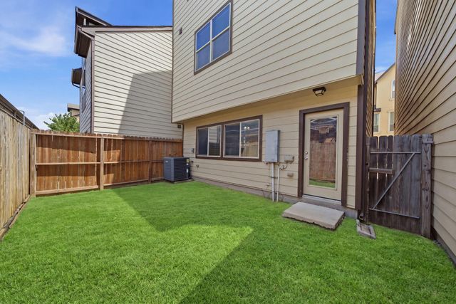 6363 Fairdale Lane L, Houston, TX 77057