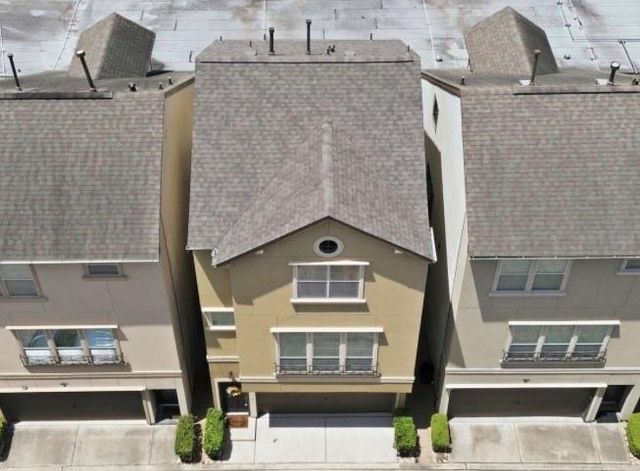 6363 Fairdale Lane L, Houston, TX 77057