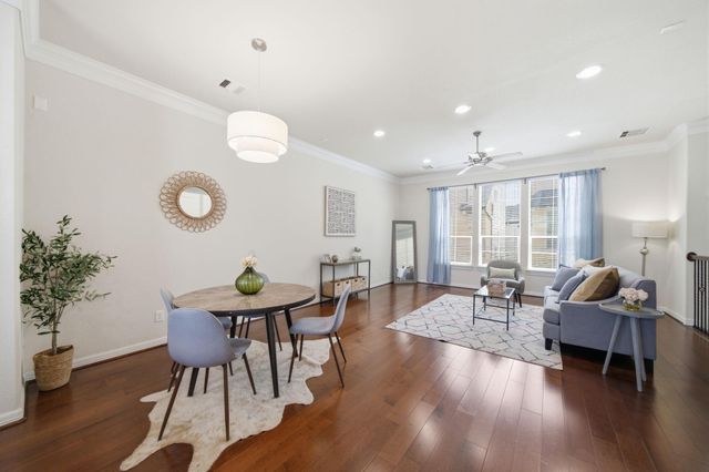 6363 Fairdale Lane L, Houston, TX 77057