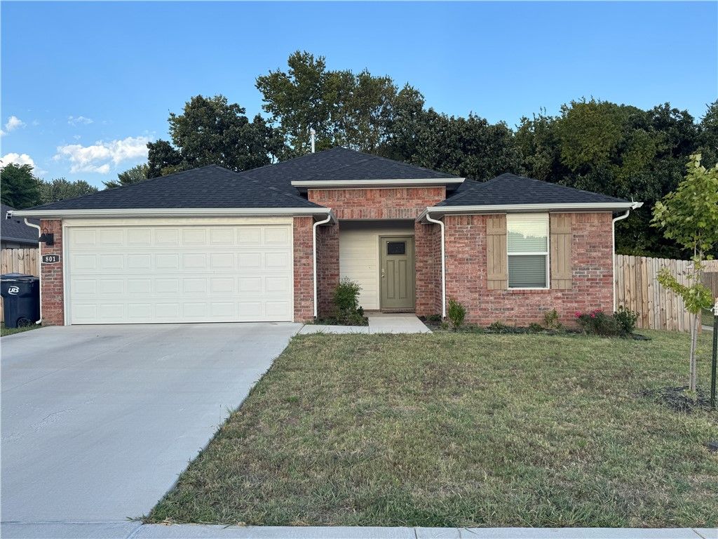 801 Picard Avenue, Lowell, AR 72745