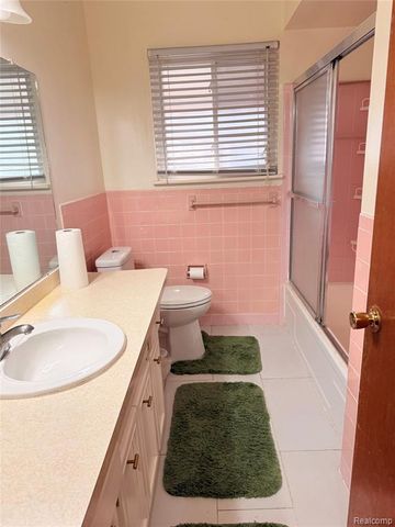 2630 Antonia Lane, Warren, MI 48091