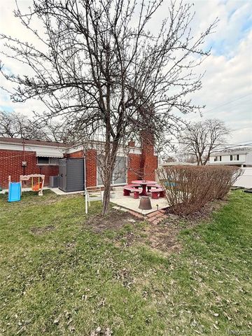 2630 Antonia Lane, Warren, MI 48091