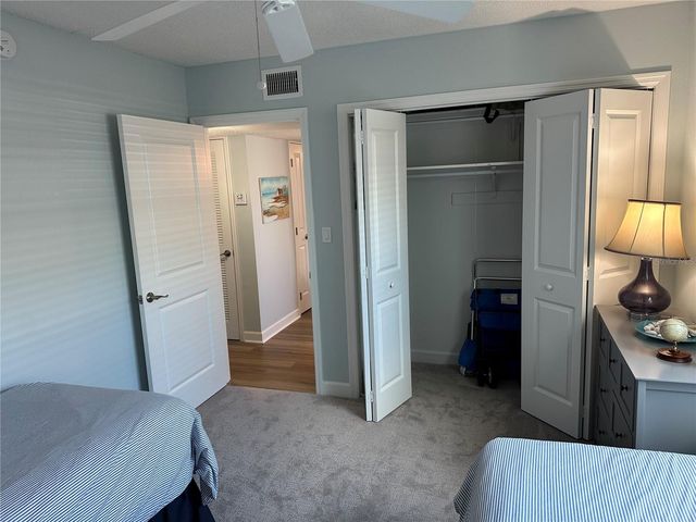 6930 PLACE DE LA PAIX 1A, South Pasadena, FL 33707