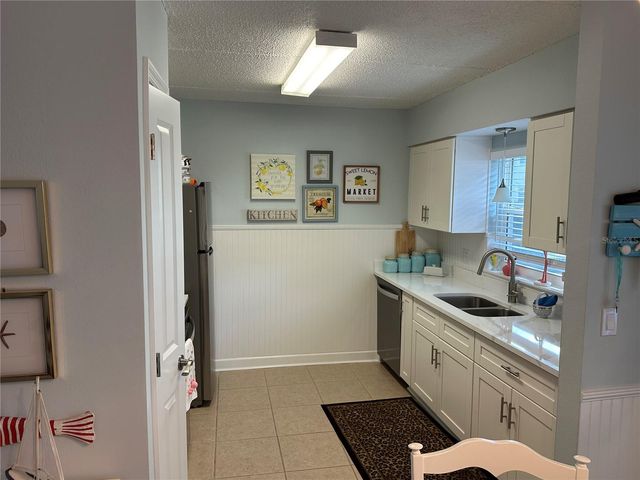 6930 PLACE DE LA PAIX 1A, South Pasadena, FL 33707