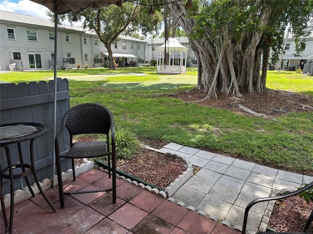6930 PLACE DE LA PAIX 1A, South Pasadena, FL 33707