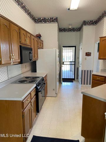 5841 S Blocker Street, Olive Branch, MS 38654