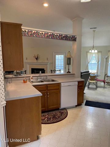 5841 S Blocker Street, Olive Branch, MS 38654