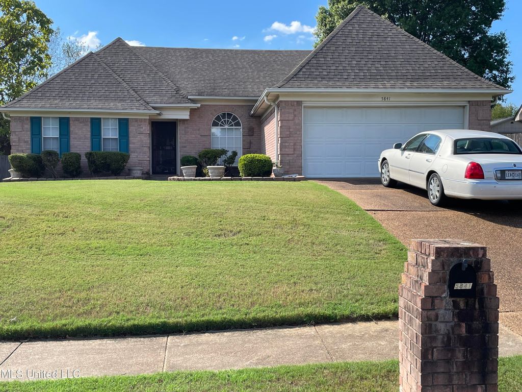 5841 S Blocker Street, Olive Branch, MS 38654