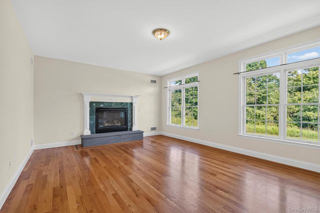 6 Dorian Way, Campbell Hall, NY 10916