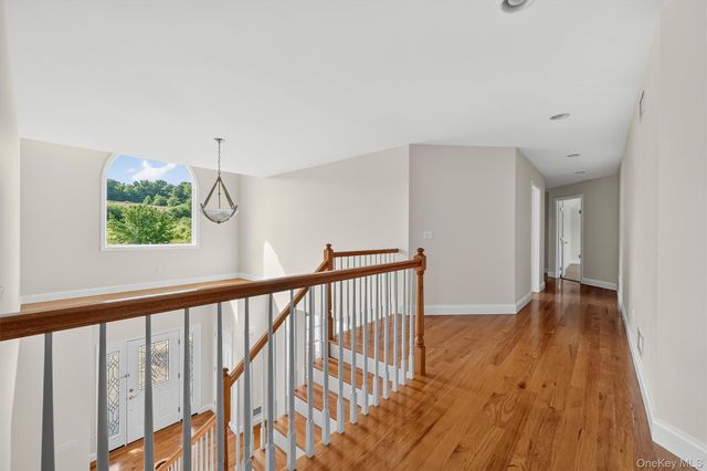 6 Dorian Way, Campbell Hall, NY 10916