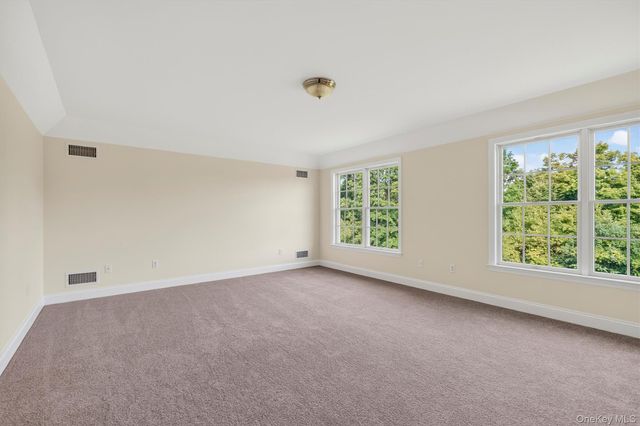 6 Dorian Way, Campbell Hall, NY 10916
