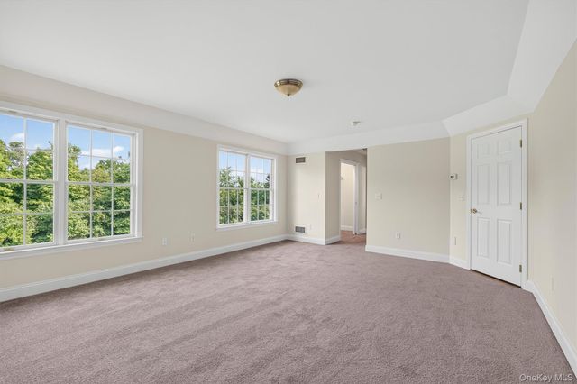 6 Dorian Way, Campbell Hall, NY 10916