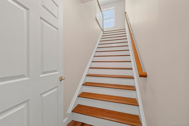6 Dorian Way, Campbell Hall, NY 10916
