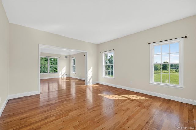 6 Dorian Way, Campbell Hall, NY 10916