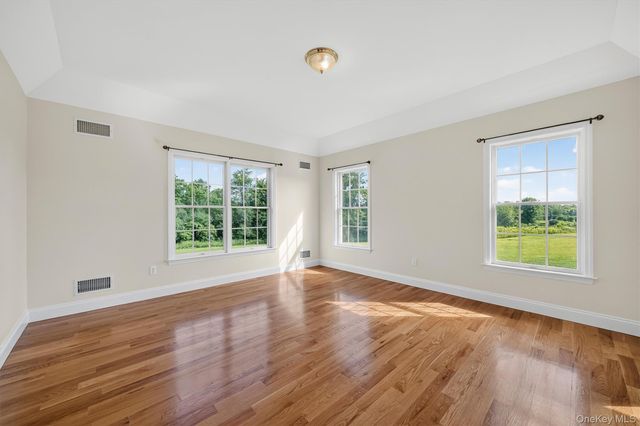 6 Dorian Way, Campbell Hall, NY 10916
