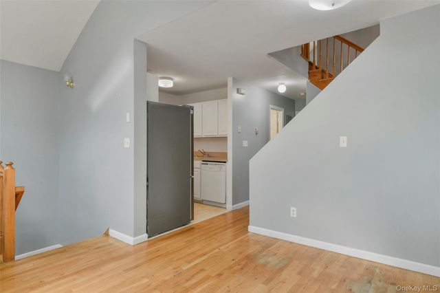 3546 Huguenot Avenue 2nd Floor, Bronx, NY 10475