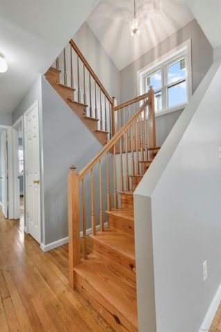 3546 Huguenot Avenue 2nd Floor, Bronx, NY 10475