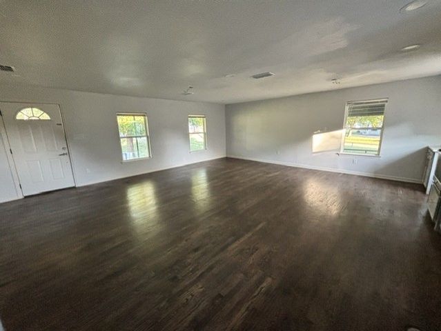 305 S Fm 1138, Nevada, TX 75173