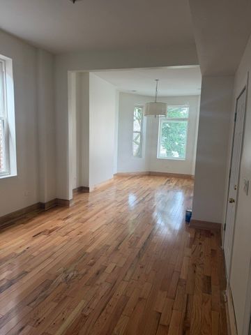 1921 S Saint Louis Avenue, Chicago, IL 60623