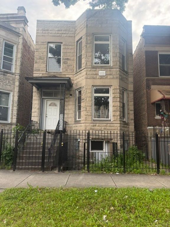 1921 S Saint Louis Avenue, Chicago, IL 60623