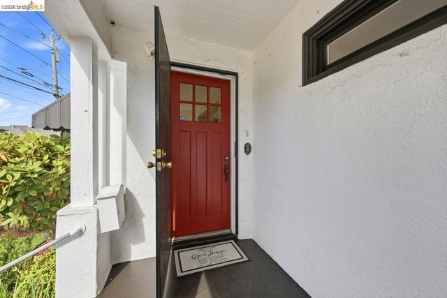 1028 57Th St, Oakland, CA 94608