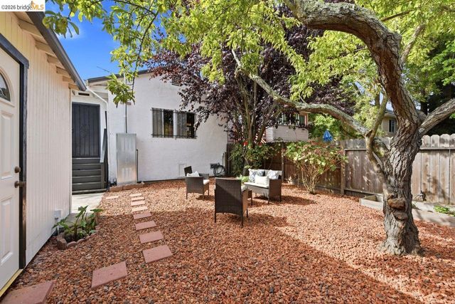 1028 57Th St, Oakland, CA 94608